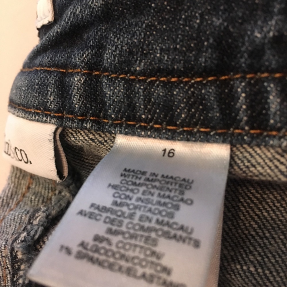 Capris - Picture 3 of 3